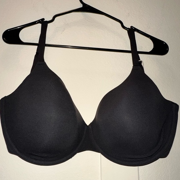 NWT SKIMS Fits everybody T-shirt Demi bra onyx black 34DDDD Kim kardashian - Picture 2 of 6